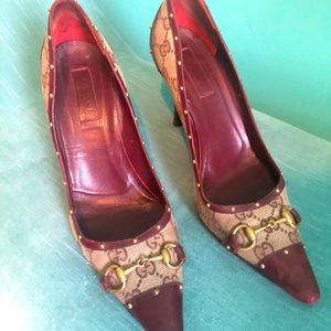 GUCCI PUMPS!!